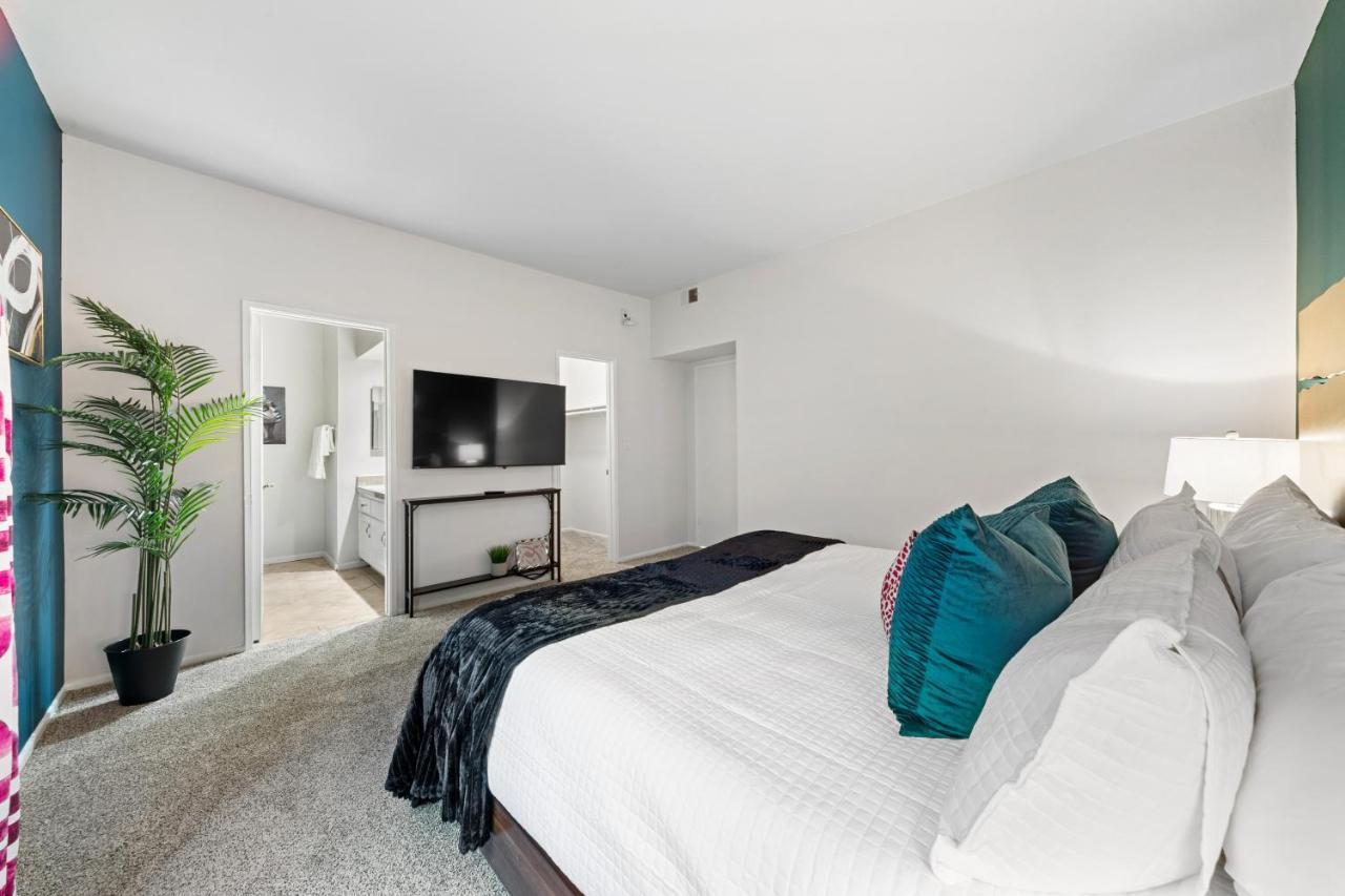 Beverly Hills Chic 2 Bed 2Bath With Patio And Parking 309 Los Angeles Dış mekan fotoğraf