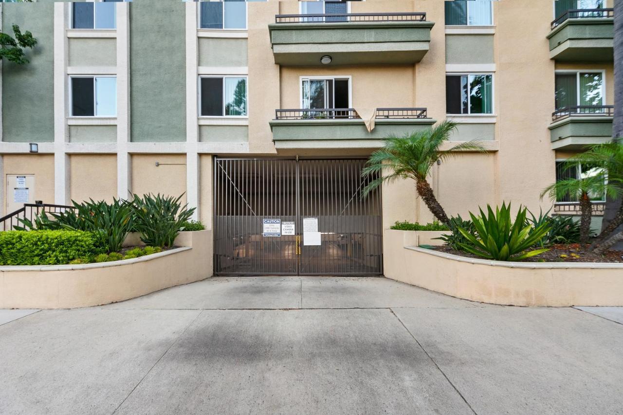 Beverly Hills Chic 2 Bed 2Bath With Patio And Parking 309 Los Angeles Dış mekan fotoğraf