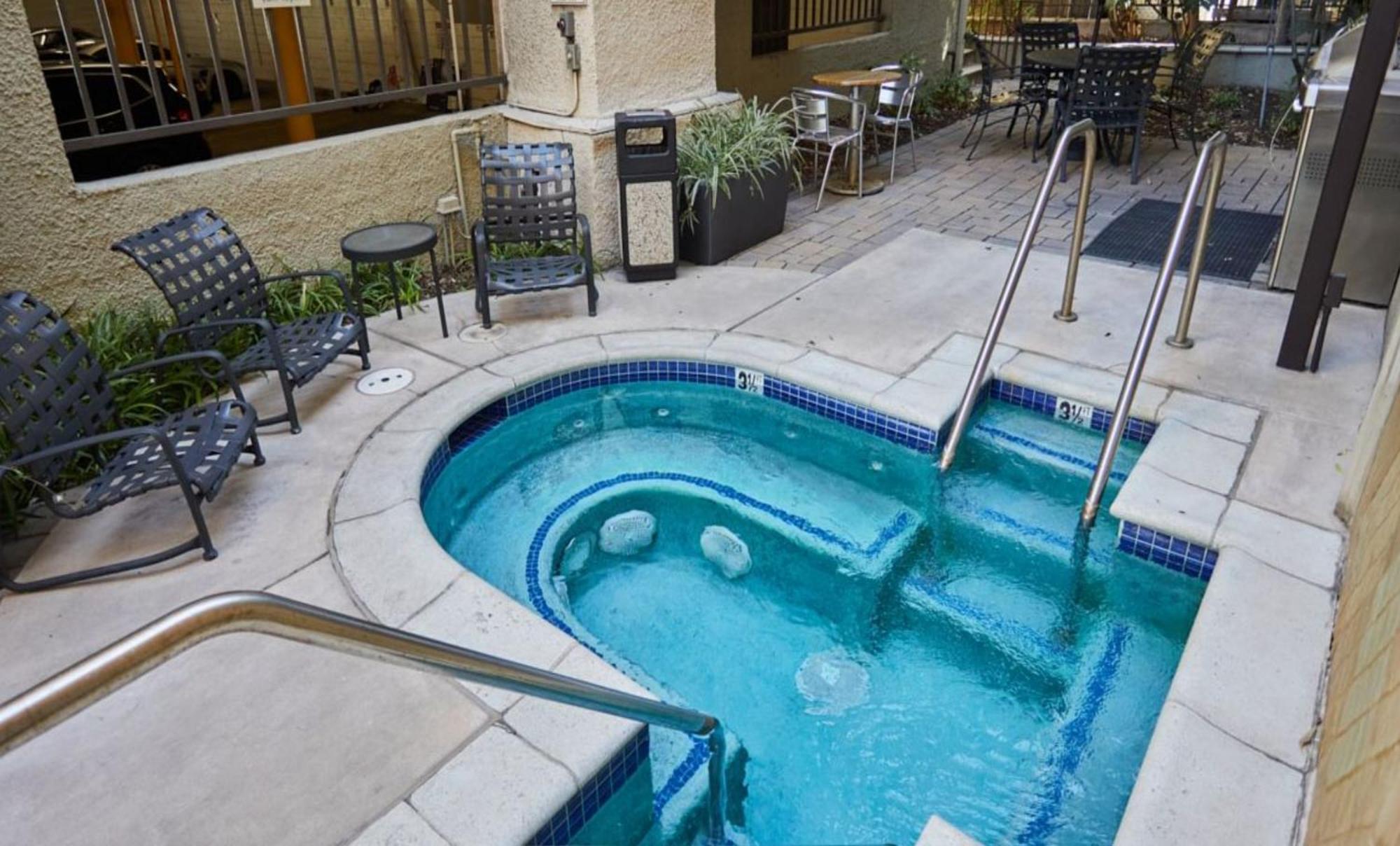 Beverly Hills Chic 2 Bed 2Bath With Patio And Parking 309 Los Angeles Dış mekan fotoğraf